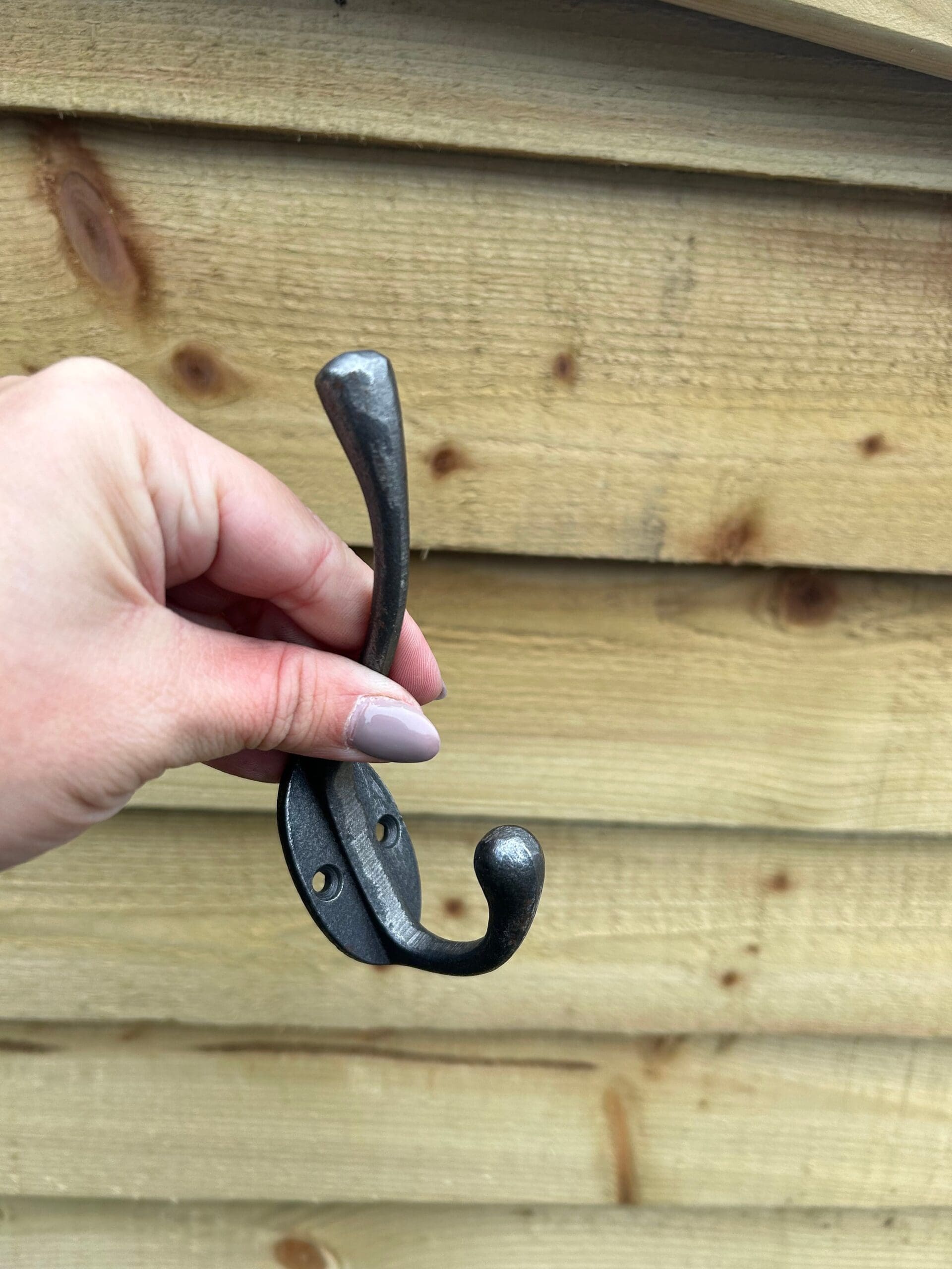 Robust timeless simple cast iron coat hook
